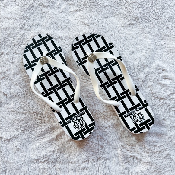 Tory Burch Other - Tory Burch Flip Flops size 11